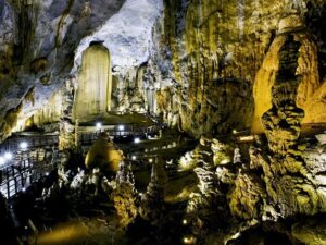 Tour Động Thiên Đường Công Viên Ozo