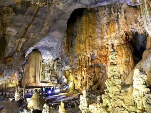 Tour thám hiểm Động Thiên Đường 7000m