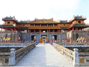 Tour TP Hồ Chí Minh – Huế – Quảng Bình 4 Ngày 3 Đêm