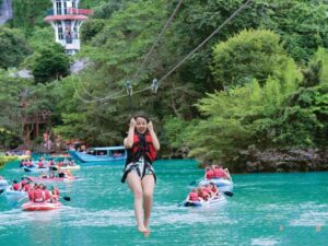 Tour Động Phong Nha – Zipline Sông Chày Hang Tối