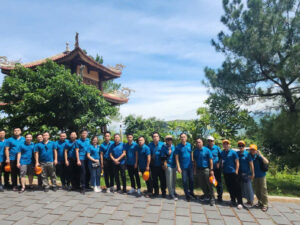 Tour Động Phong Nha - Vũng Chùa - Biển Đá Nhảy